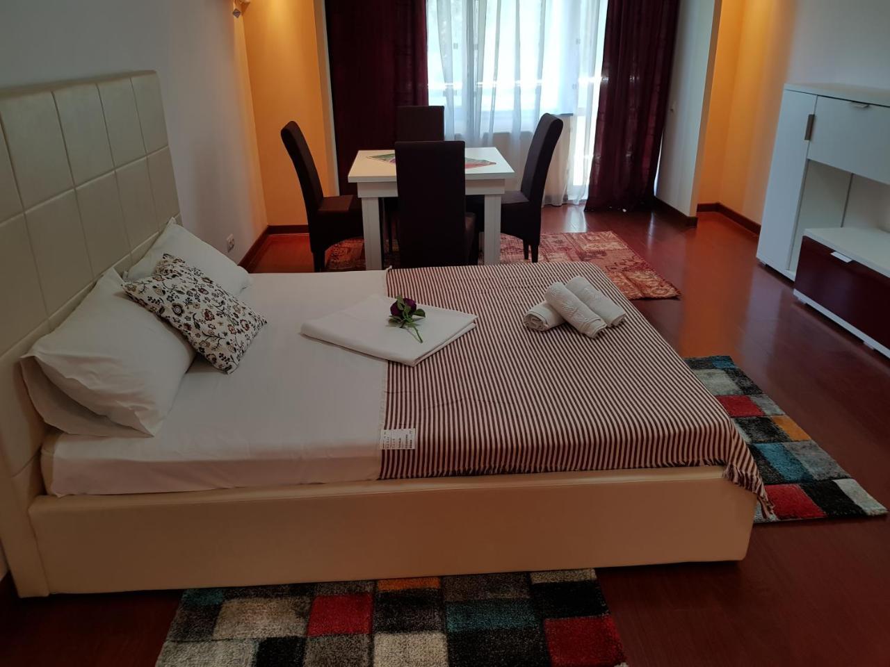 Divan Apartament Bucureşti